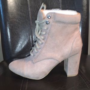 Justine Dark Taupe Size 5